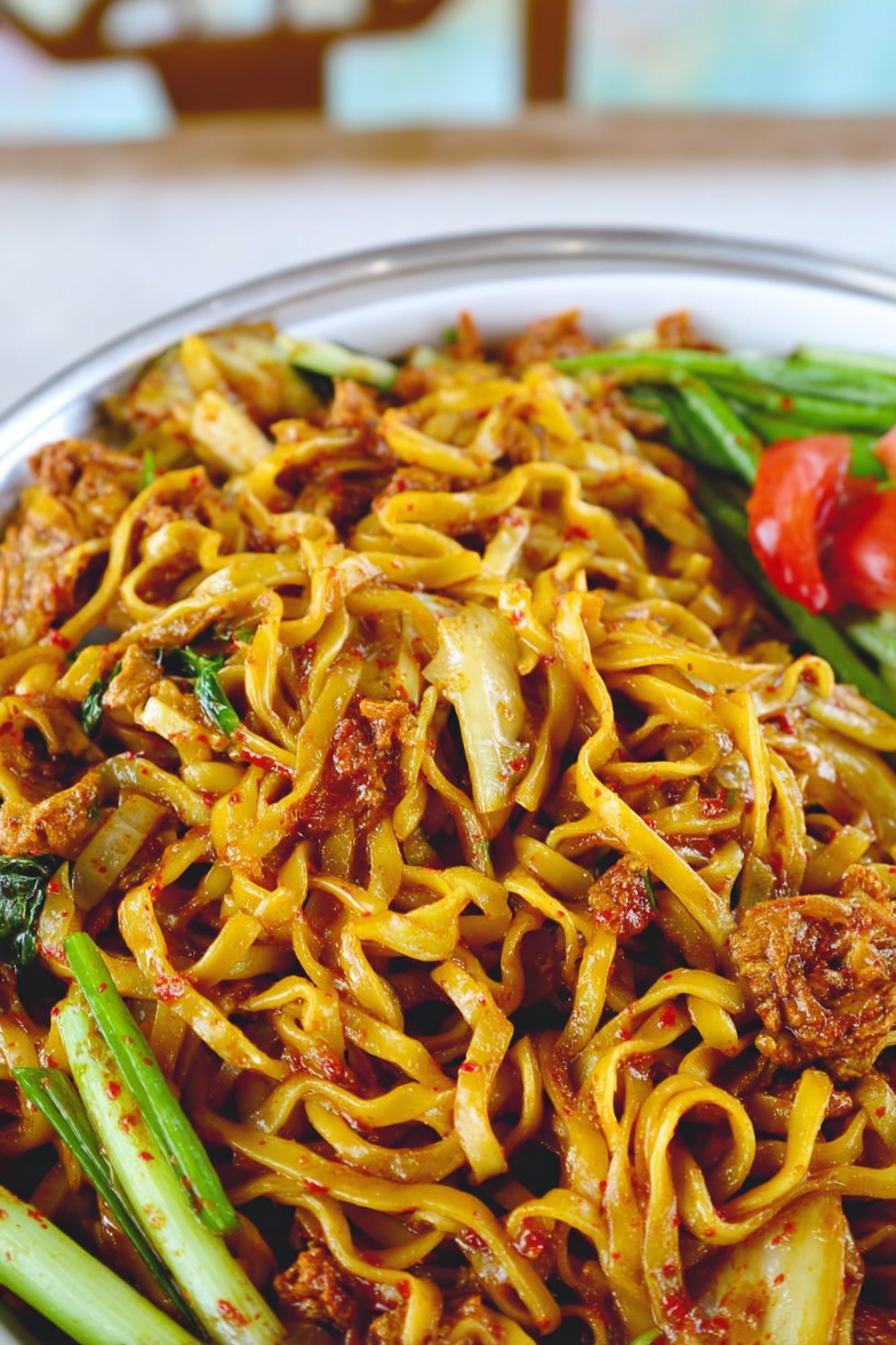 25-Minute Spicy Chili Oil Noodles